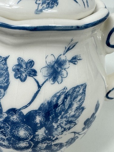 Maxcera Blue White Toile Bunny Rabbit Sugar Bowl & Creamer - Picture 11 of 14