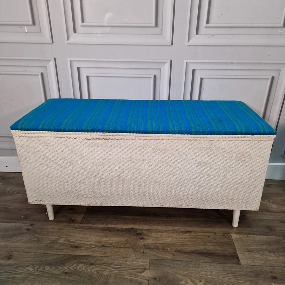 Vintage Wicker Blanket Box - Retro Mid Century Trunk Storage Woven Ottoman Linen - Image 2 of 4