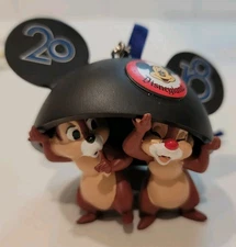 2018 Chip and Dale Black Ear Hat Christmas Ornament Disney Parks Rare