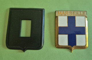 MARSEILLE / badge émaillé de calandre / Fabrication DRAGO Paris Nice