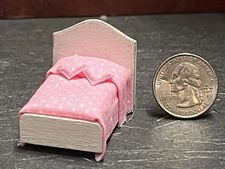 Dollhouse Miniature Bed Pink V 1:48 Quarter inch scale 1/4 F238 Dollys Gallery