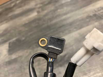 2001-2005 FZ1 Yamaha OEM Speed Sensor 5LV-83755-00-00 1C2-83755-00