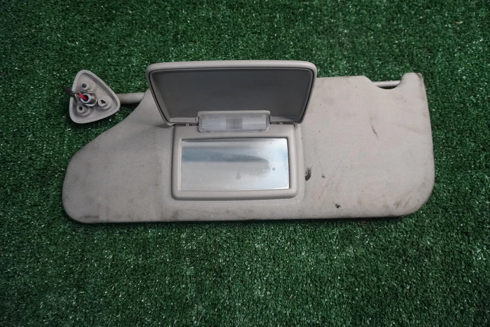 Dodge Magnum 2005 2006 lado del conductor parasol fabricante de equipos originales 1 pieza Foto 2 de 3