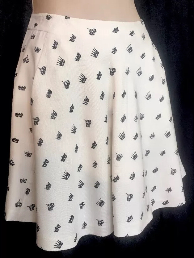 Balenciaga White Stretch Boucla¨ Skirt Balenciaga Skirt White Crown Print Silk Short Flair pocket