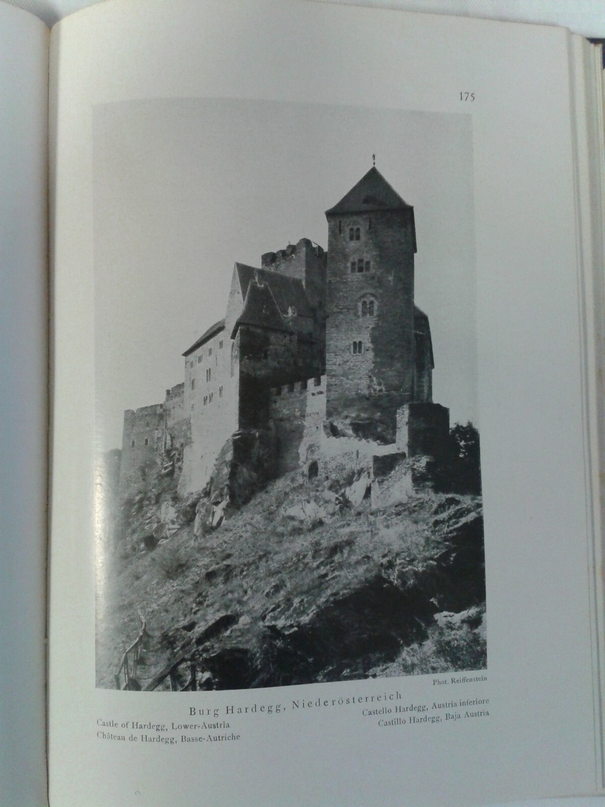 Foto 2 di 2