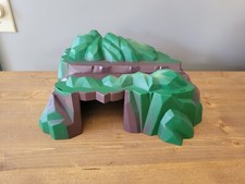 Jungle Pass Road or Train Tunnel Plastic No Tracks 2 piece 2003