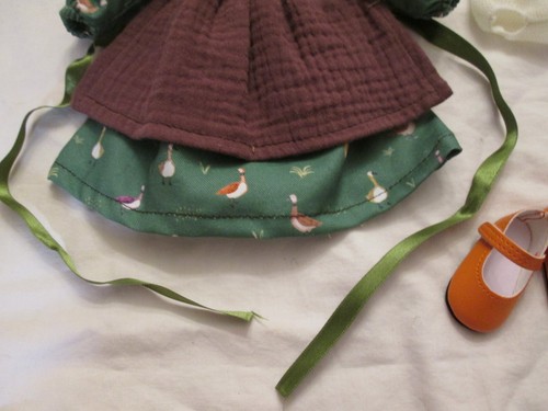 Noelia Duckling Kleid 13" Paola Reina Las Amigas Puppe Outfit orange Schuhe Höschen - Bild 5 von 6