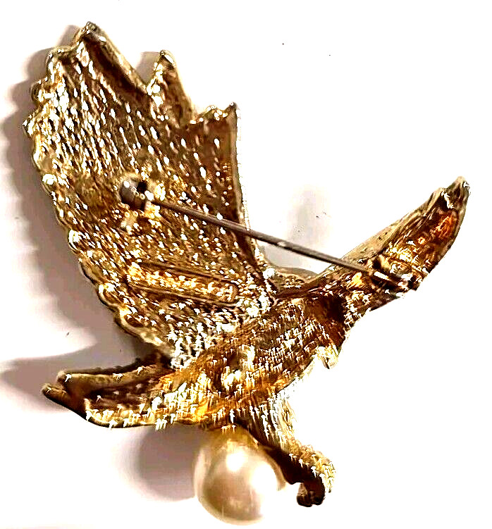 Majestic Eagal In Flight With Prized Faux Pearl - Classic ASPEN Vintage Brooch 