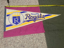 VTG 1987 Kansas City Royals SOUVENIR Pennant BANNER Flag MLB BASEBALL -SHIP FAST