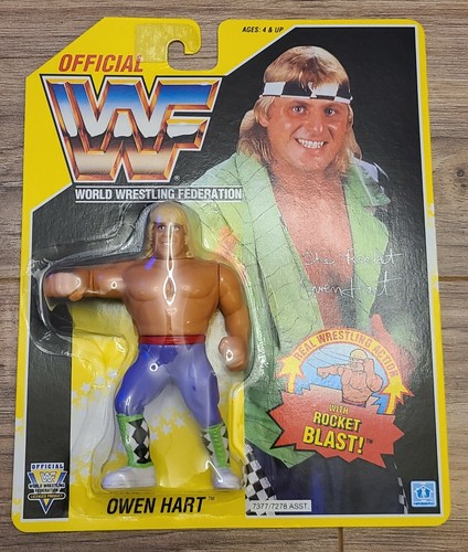 WWF Hasbro Owen Hart Yellow Card Series 7 MOC Very...