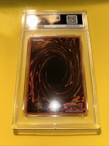 YuGiOh COLOSSAL FIGHTER/ASSAULT MODE #CRMS-EN000🔥PSA 8🔥1st ED-2009 SECRET RARE - Picture 10 of 12