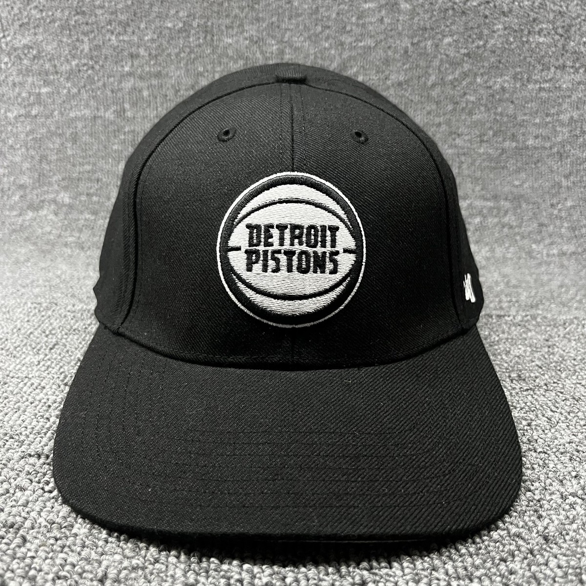 New '47 Brand Detroit Pistons NBA Black Snapback Hat Circular Patch Cap