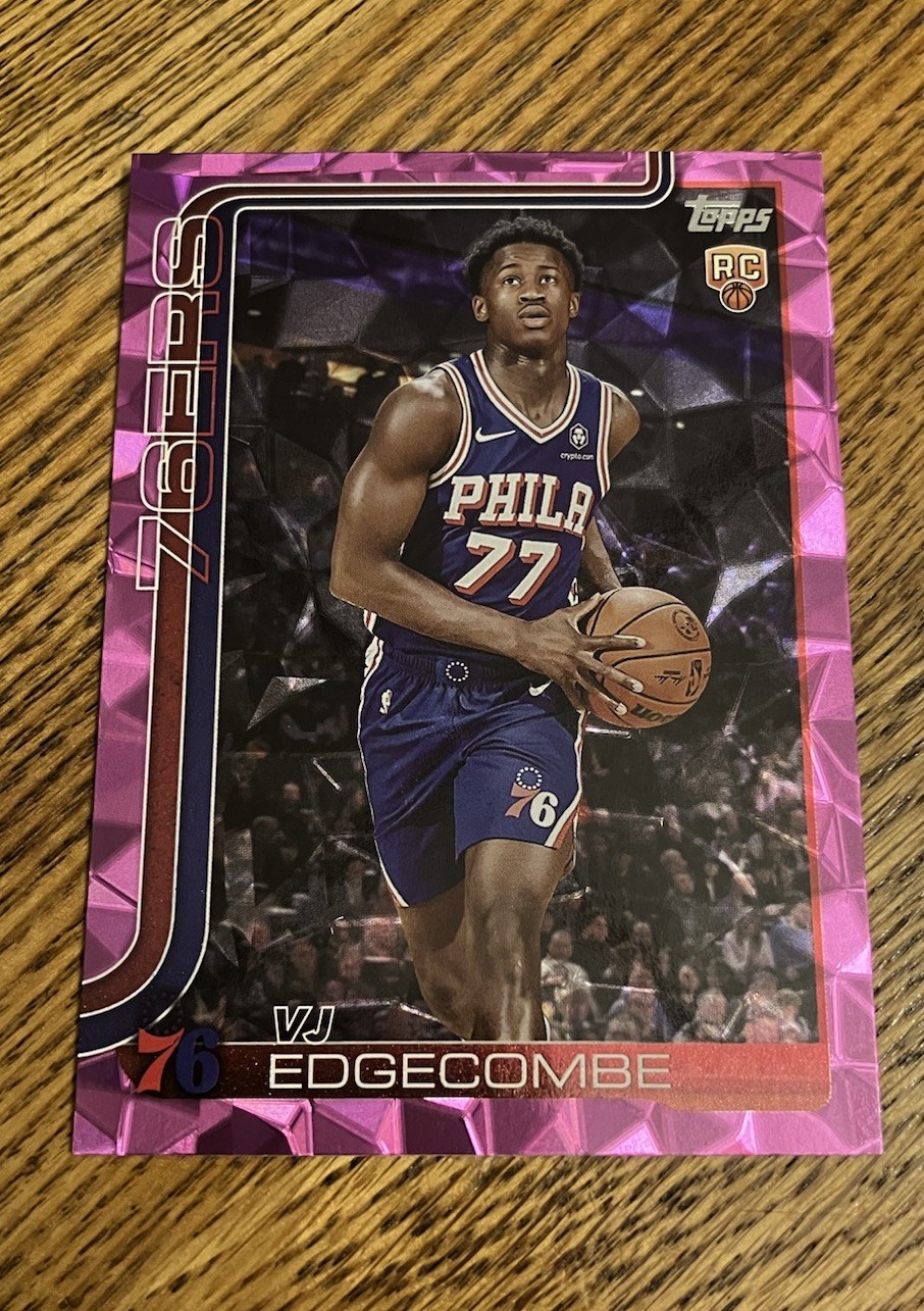 2025-26 Topps Basketball VJ Edgecombe RC Diamante Pink SP 76ers Rookie Card #203
