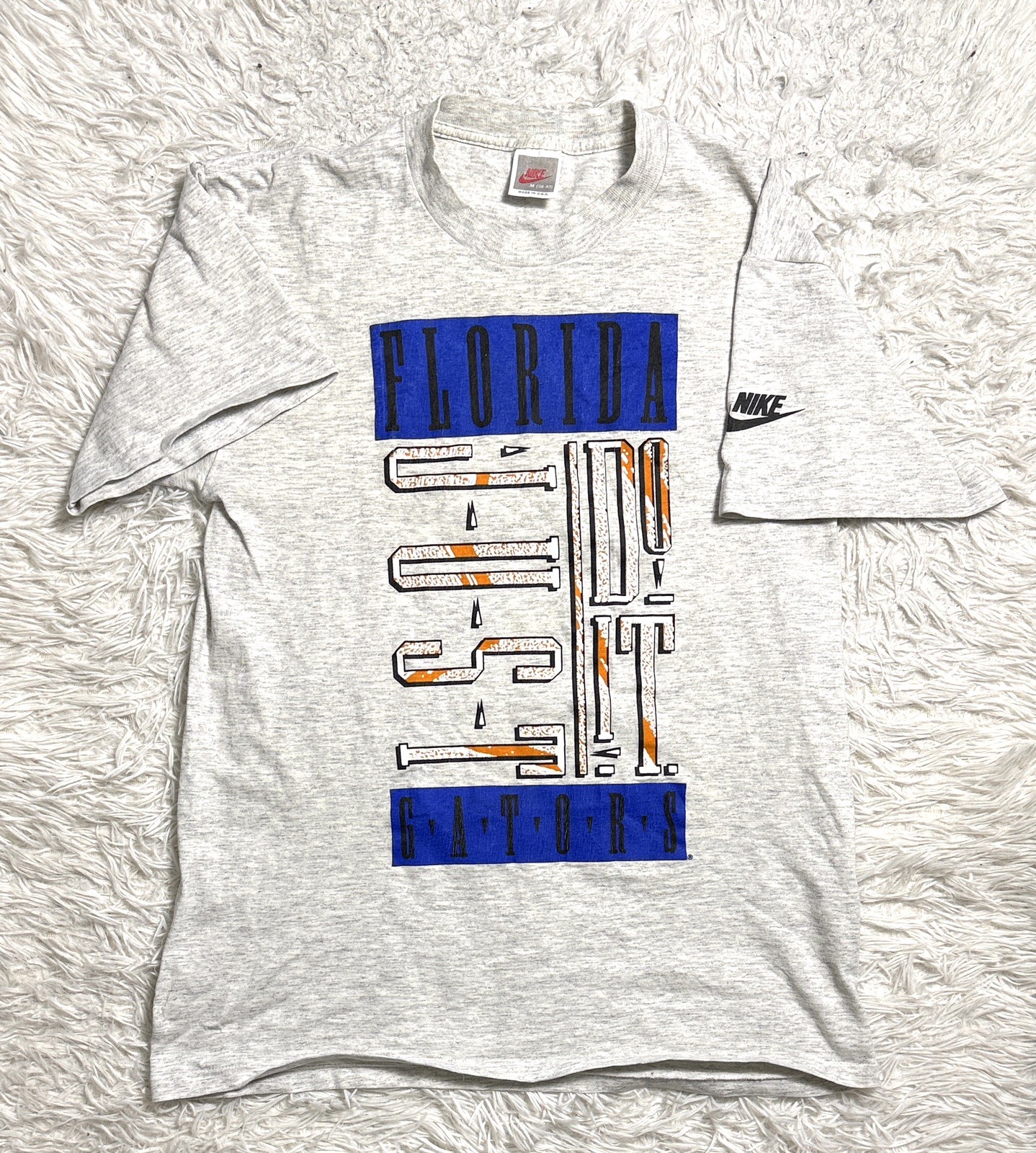 Vintage Nike T-Shirt • Made in USA • 80s 90s • Single Stitch • 100% Cotton M