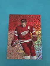 1995-96 Leaf Limited #105 Steve Yzerman Detroit Red Wings HOCKEY Card u