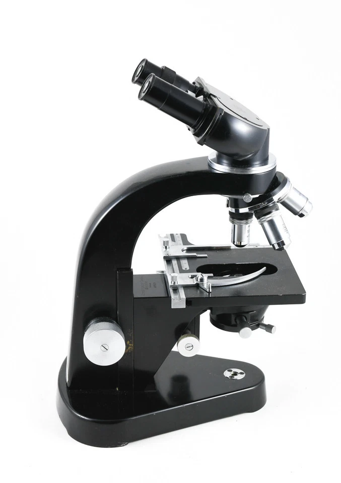 Microscope Leitz Laborlux III  + 4 objectifs+ 4 Oculaires  1956 + illuminator - Photo 2/4