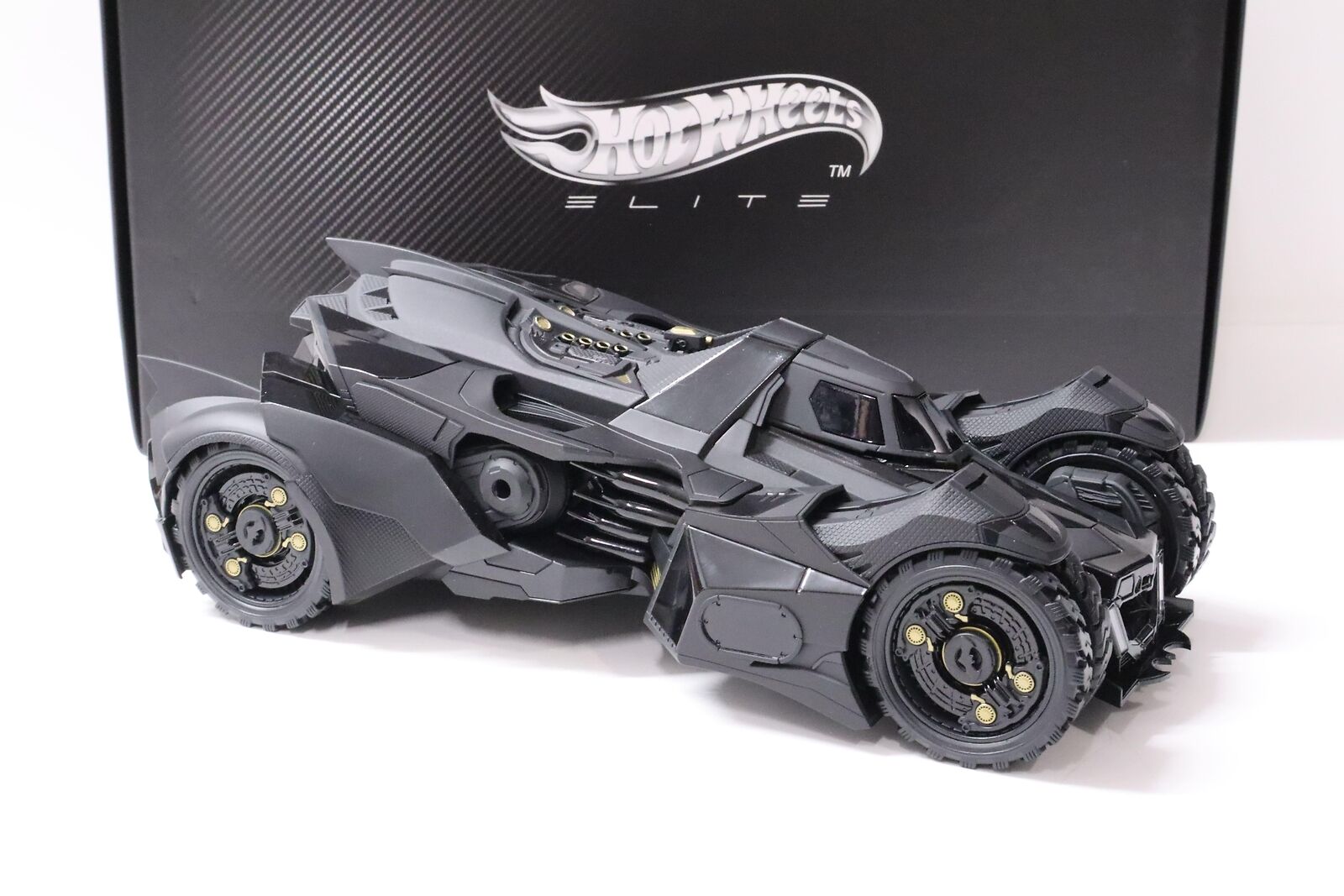 1:18 Hot Wheels Elite Batman Arkham Knight Batmobile Black