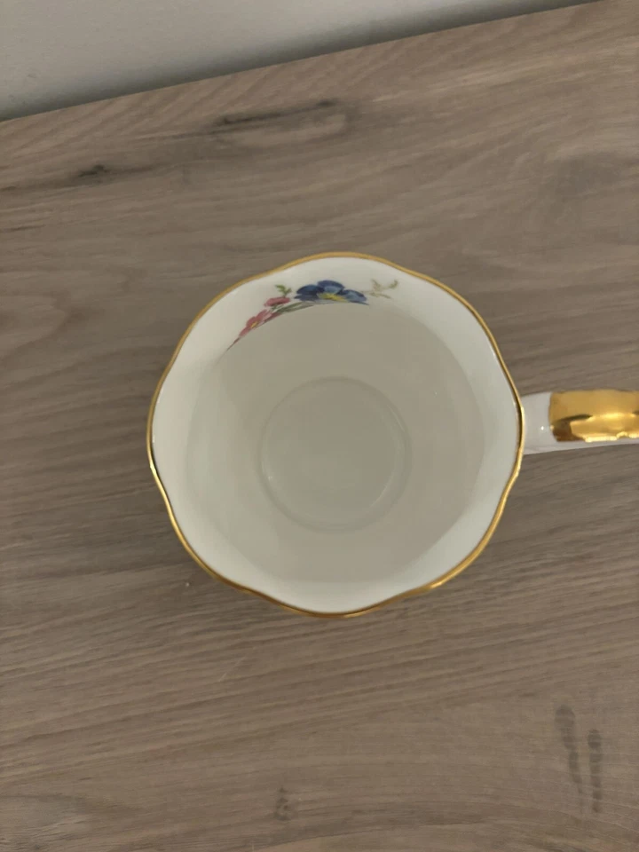 queens fine bone china mug - Image 3 of 4