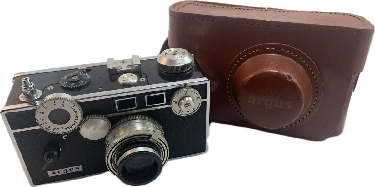 Argus Rangefinder Camera with Coated Cintar Lens and Original Case Vintage  1950s - Main Image