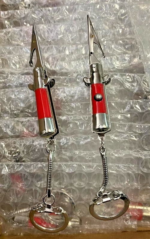 12- CLASSIC VINTAGE SWITCH BLADE CLIP $3.95 Ea. Tobacco Cigarette Roach a  Hitter