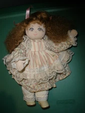 Vintage 1988 Signed Rag Doll 10" EUC (SU157)