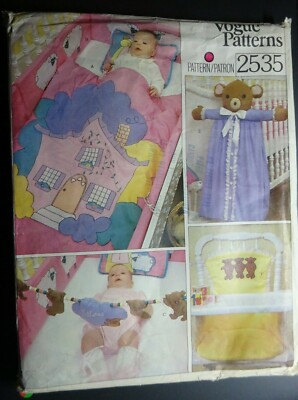 Vogue Patterns 2535 Baby Handwerk Quilt & Kissen Schein Nestchen Hochstuhl Set Di