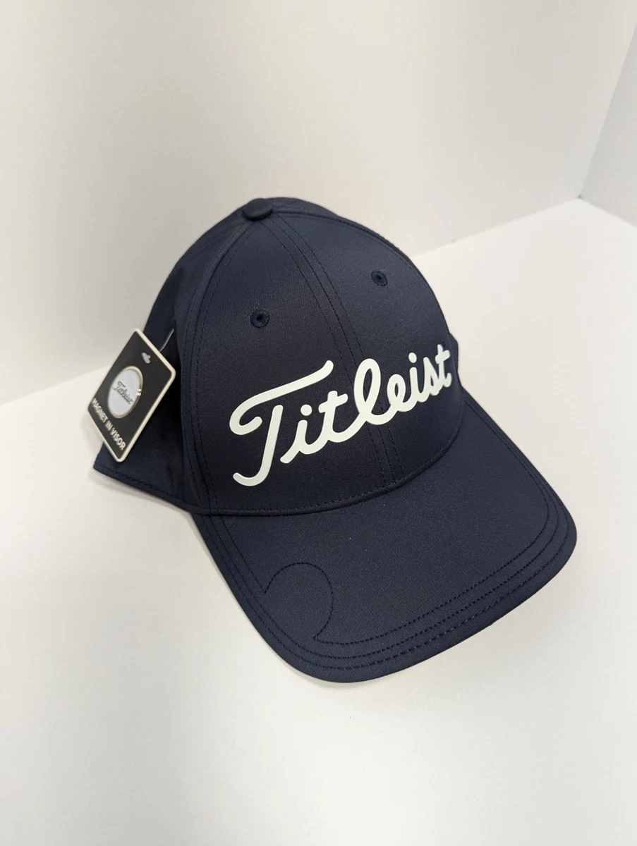 Casquette Titleist Performance Ball Marker Sea Coral - Élégance et Praticité sur le Green