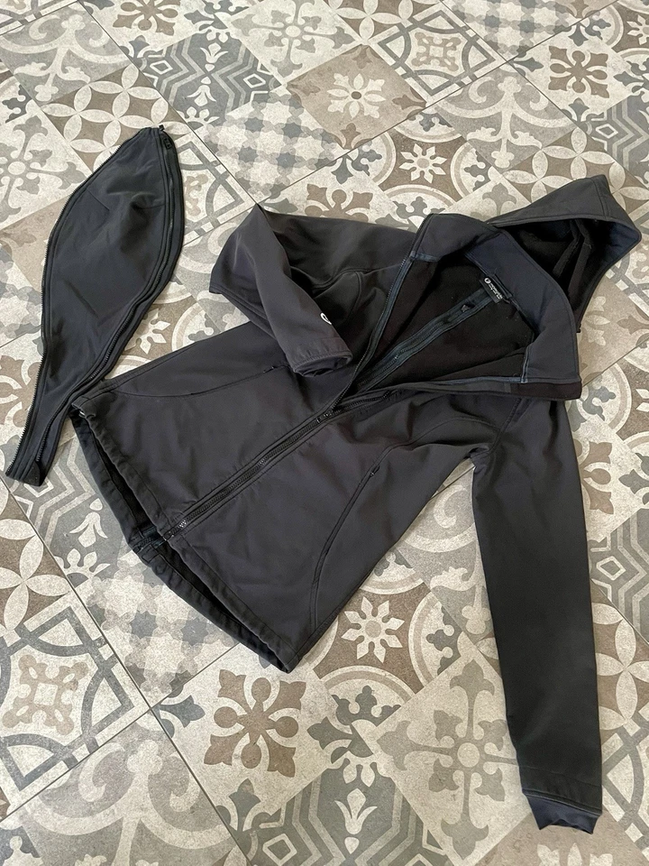 Tragejacke, Regenjacke, Softshelljacke - Bild 2 von 3