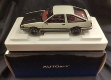 AUTOart 1/18 Toyota Sprinter Trueno (AE86) Project D Final Version 78799