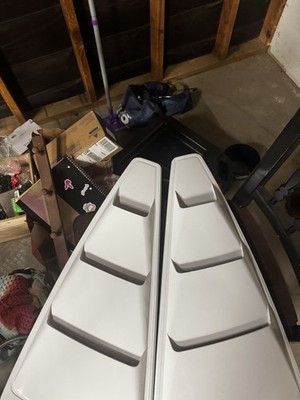 Oxford White Mustang Rear Window louvers