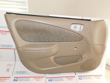 1998-2002 Toyota Corolla Driver Left Lh Door Panel Tan Manual Windows Oem