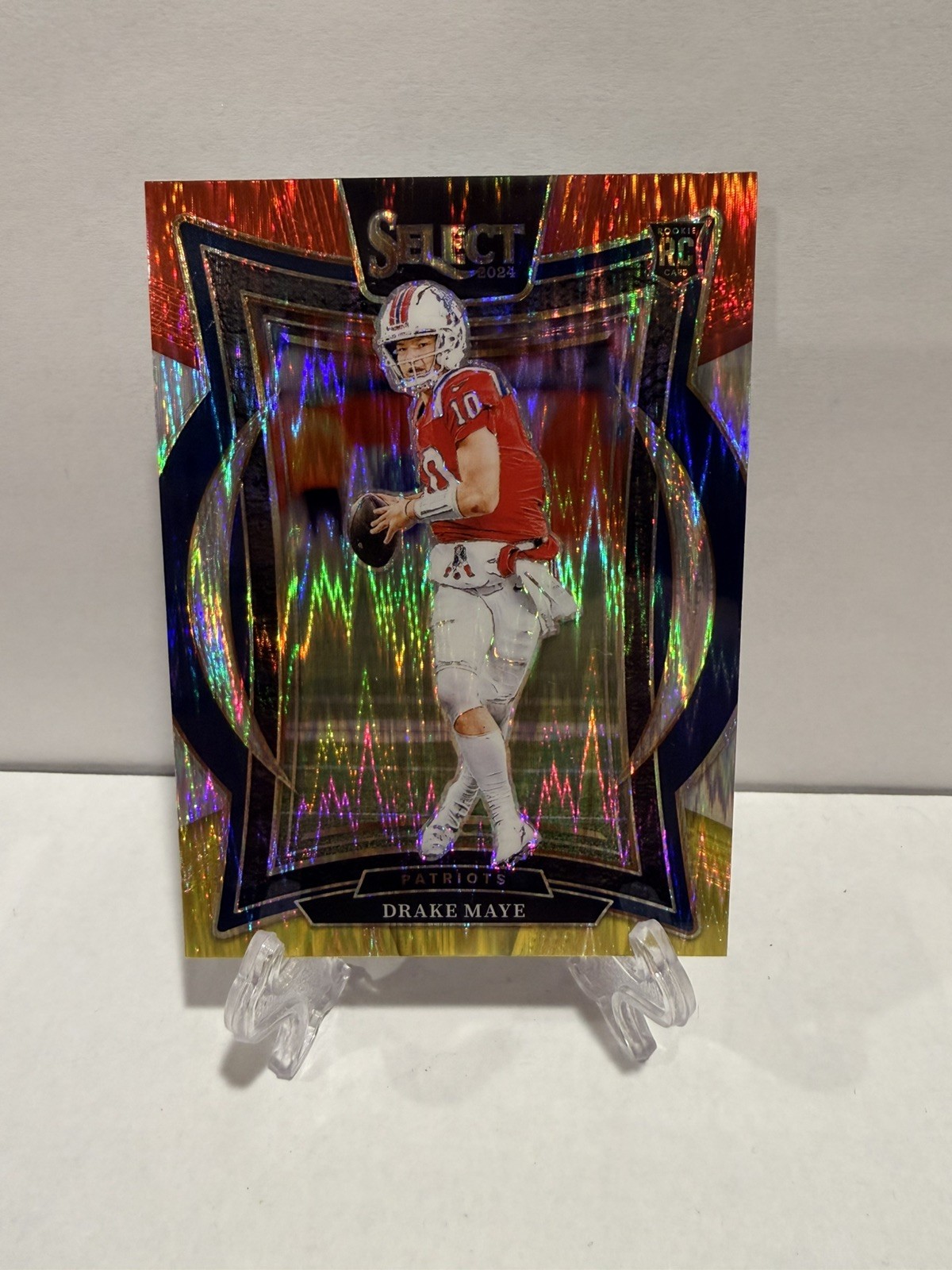 2024 Panini Select Concourse Drake Maye #27 Red Yellow Shock Prizm (RC) Patriots