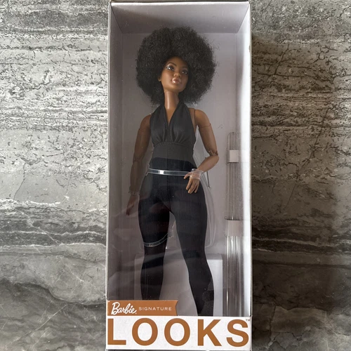 Barbie Signature Looks Doll - Model 2 Made To Move Mint In Box Mattel