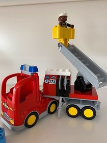 LEGO DUPLO Fire Truck 10592 Ladder Truck House Fire Turntable Ladder Man