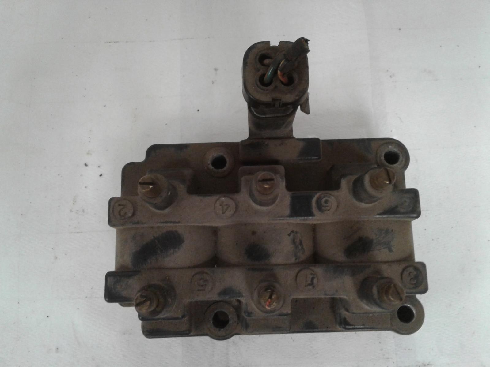 Used Ignition Coil fits: 1997 Dodge Caravan  Grade A