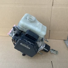 2006-2010 Hummer H3 Abs Anti Lock Brake Pump Module Master Cylinder Booster OEM