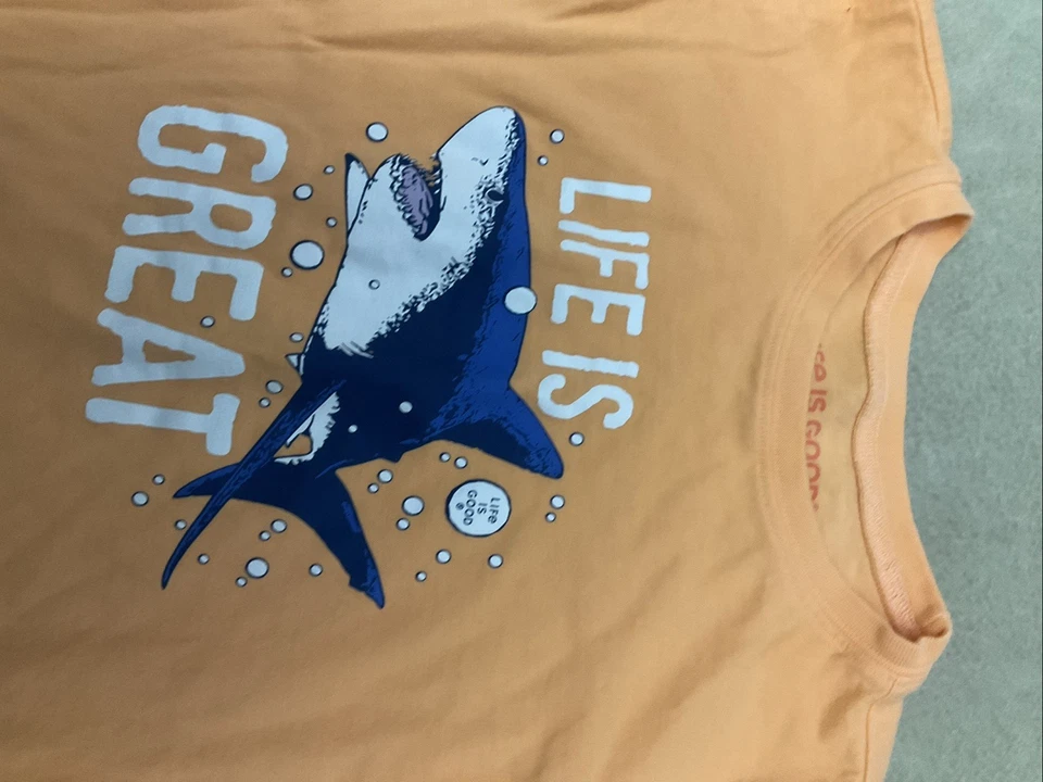 Camiseta Life Is Good Kids Mediana Tiburón Naranja Niños Niñas Manga Larga Foto 2 de 4