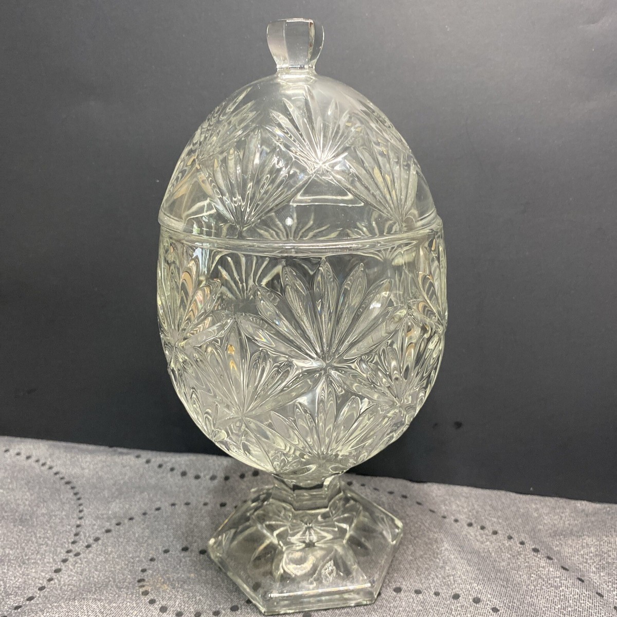 Lot - A Pale Glass Leaf Shape Bowl with Bubble Detail
