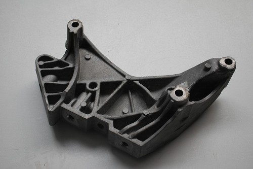 Original Audi A3 TT VW Motorstütze 06J199207P Motorhalterung Halter Motorlager