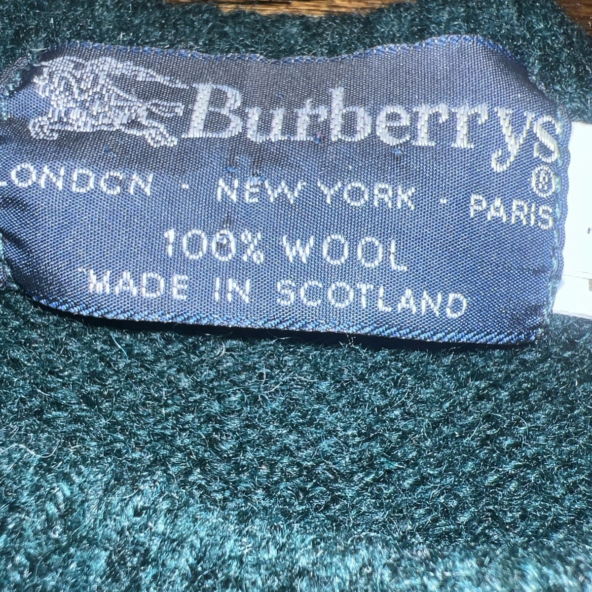 vintage 80s BURBERRYS GREEN ARGYLE PLAID 100% WOOL SCOTTISH PULL