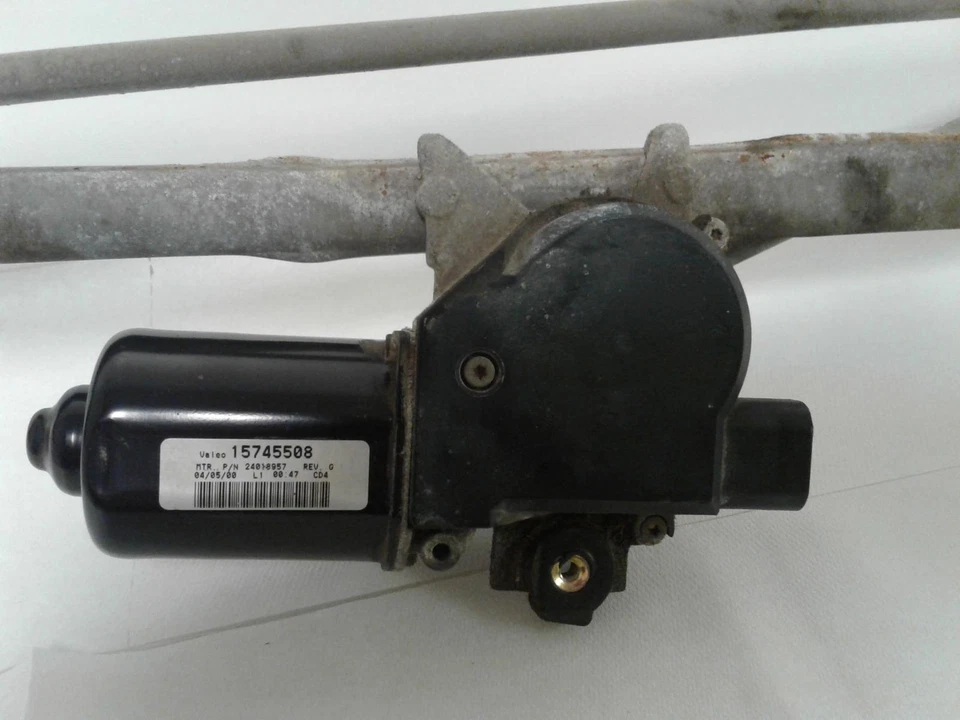 Used Windshield Wiper Motor fits: 2000 Chevrolet Silverado 1500 pickup  Grade A - Image 2 of 4