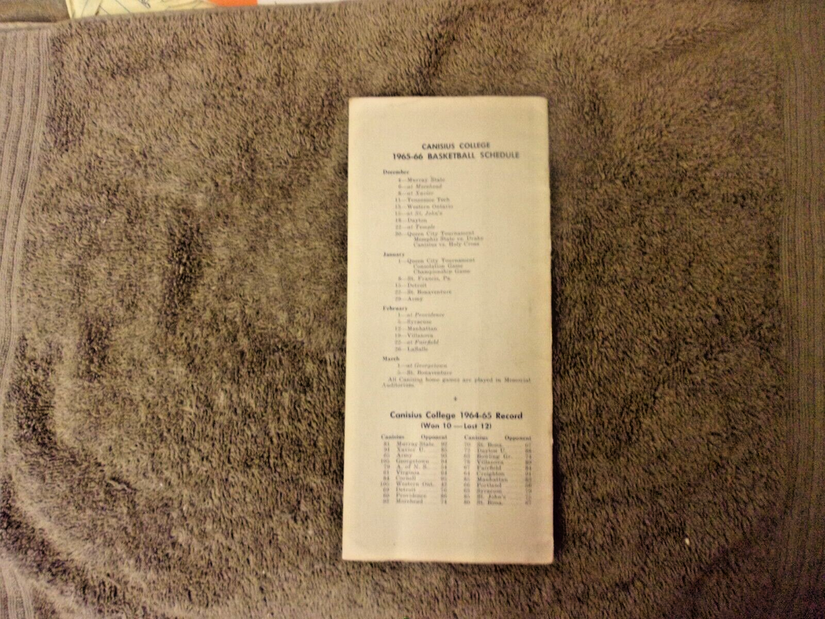 1965-66 CANISIUS BASKETBALL MEDIA GUIDE Yearbook JOHN MORRISON 1966 Press  Book