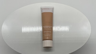 UNDONE BEAUTY UNFOUNDATION LIGHT COVERAGE GLOW TINT WITH COCONUT 430 NEW NO BOX
