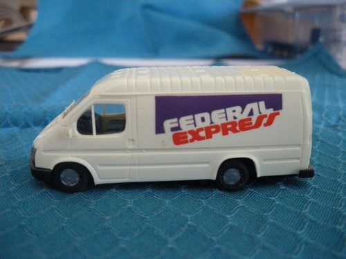 Federal Express (FedEx): Ford Transit (lot 73)  *actual shipping* - Bild 1 von 6