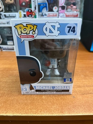 Funko POP Sports NBA Michael Jordan #74 North Carolina Vinyl Figure
