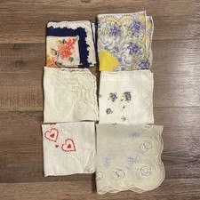 Vintage Women  s lot of 6 hankerchiefs varying florals, lace, hearts