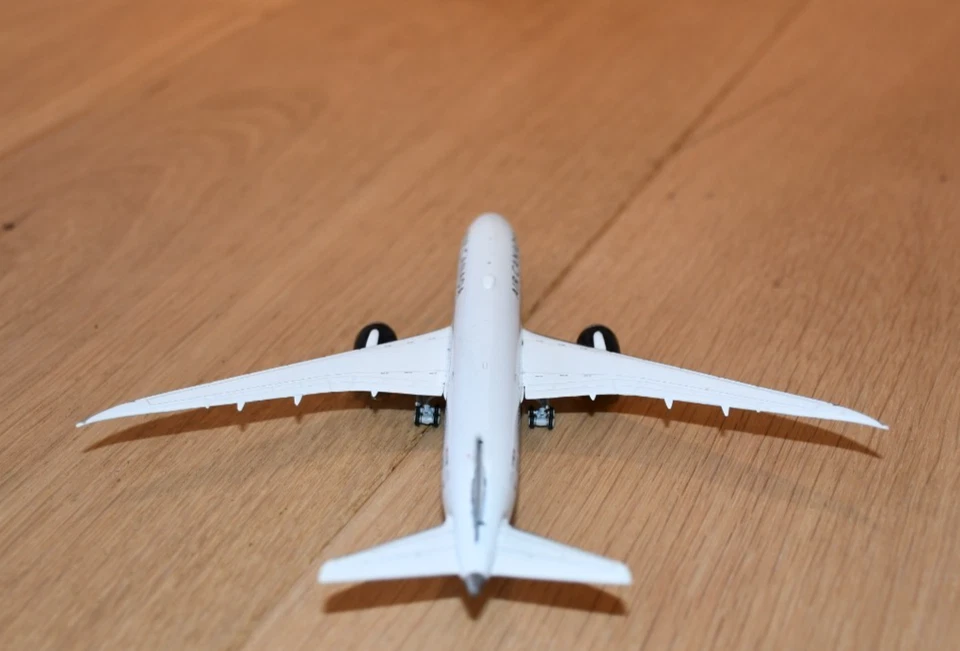 model planes 1/400 gemini jets boeing 787 C-FVND Air Canada - Image 3 of 4