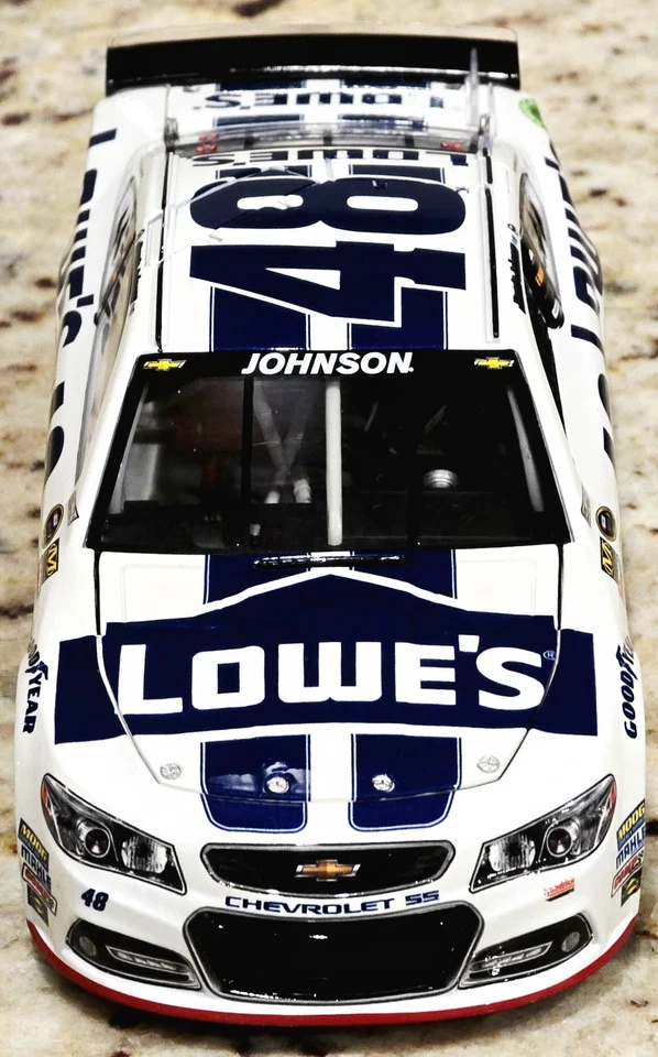 2014 #48 Jimmie Johnson Lowe's Valspar Reserve Chevrolet SS 1:24 Diecast No Box - Image 4 of 4