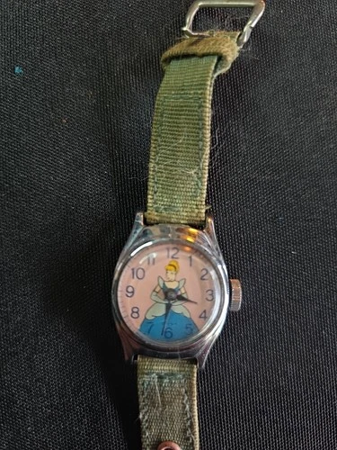 Timex Vintage 1959 Disney Cinderella Wind Up Watch 23MM Runs Good
