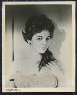 LQQK 8X10 vintage 1961 original STARLET DIANE SKYLAR & RESUME ON BACK #94